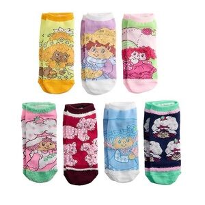 Strawberry Shortcake Character 7 days of Comfy Socks Set of 7 pairs Gift Box NWT
